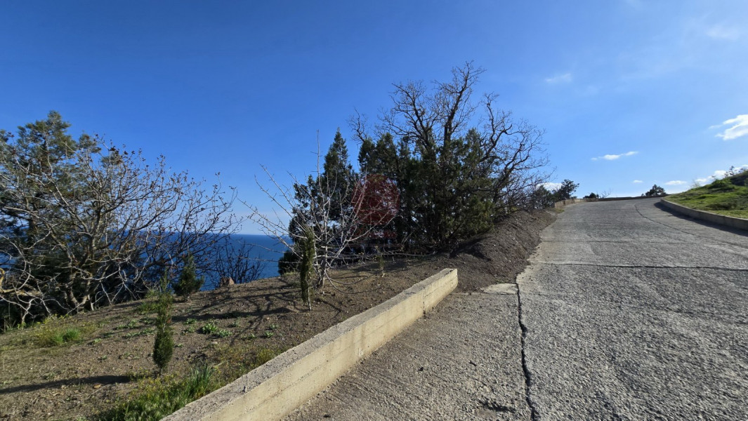 купить земельный участок 31 сотка в Алуште